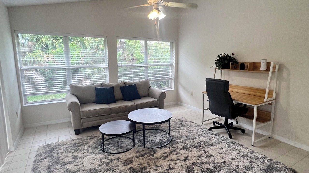 Photo of Livingroom in Plantation