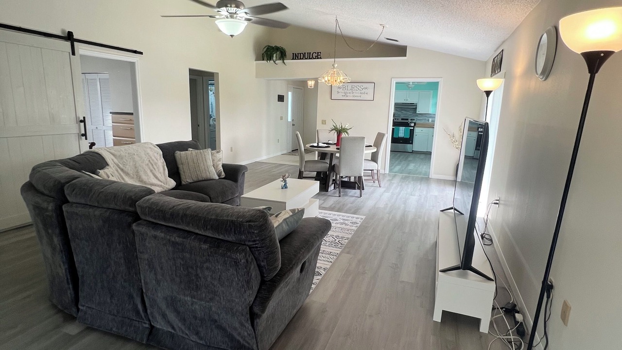 Photo of Livingroom in Plantation