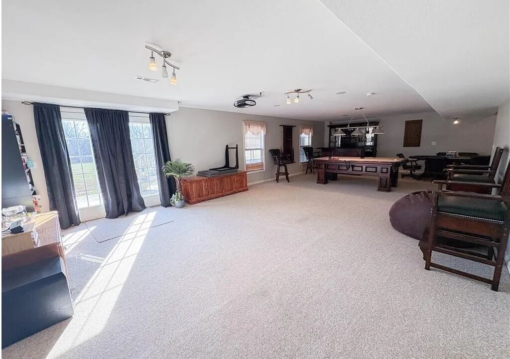 Photo of Livingroom in Johnson County