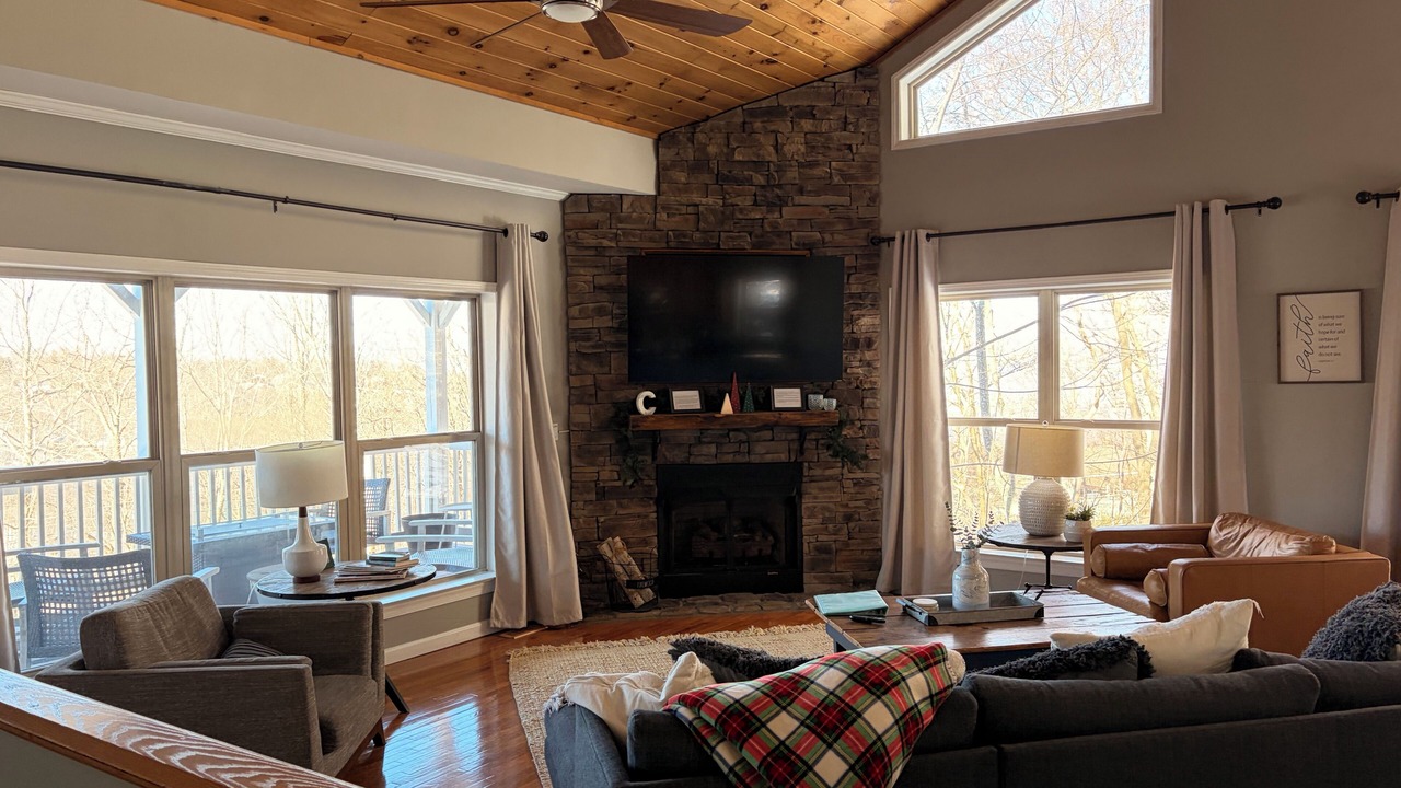 Photo of Livingroom in Beech Mountain