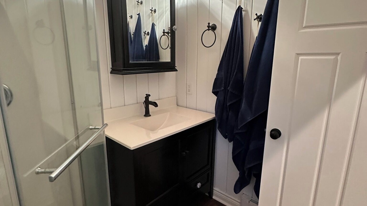 Photo of Bathroom in Gravenhurst