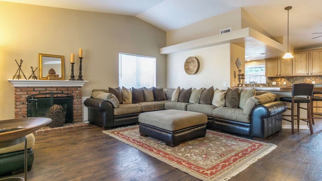Photo of Livingroom in Victorville
