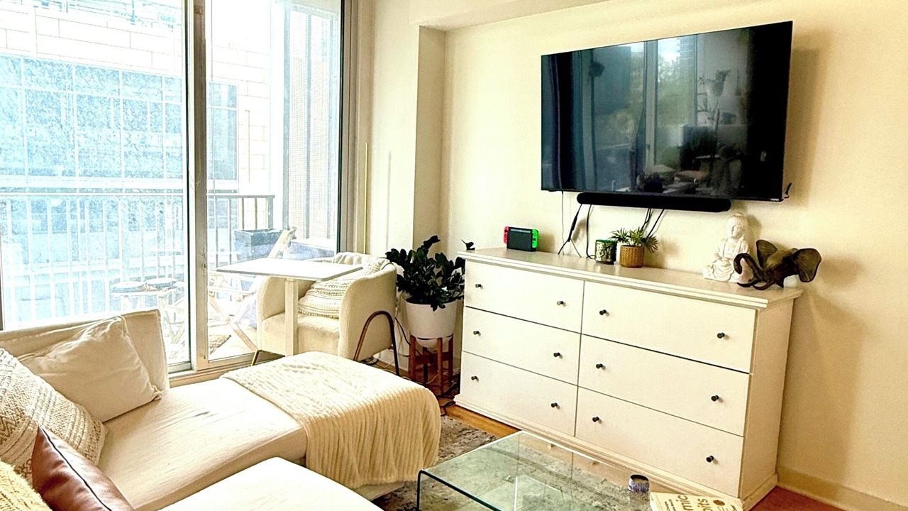 Photo of Livingroom in Midtown