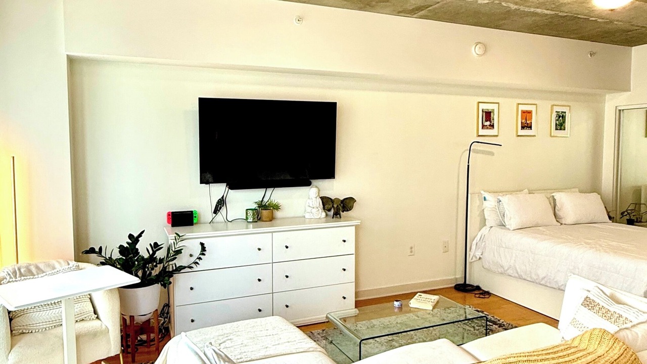 Photo of Bedroom in Midtown