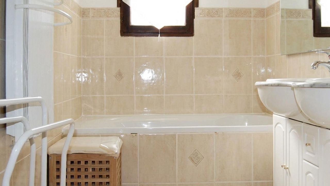 Photo of Bathroom in Regusse