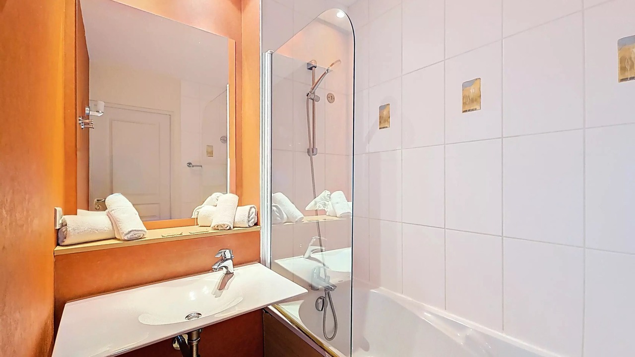 Photo of Bathroom in Amboise