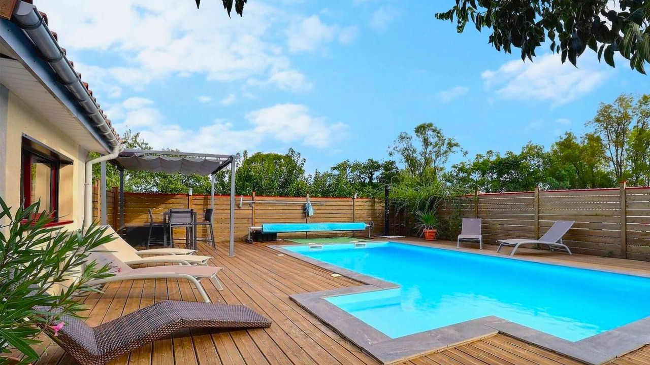 Photo of Outdoor in Berrias-et-Casteljau