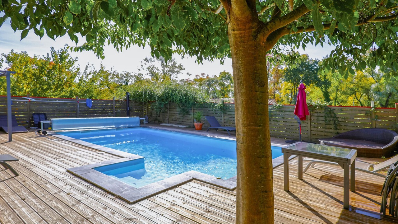 Photo of Outdoor in Berrias-et-Casteljau