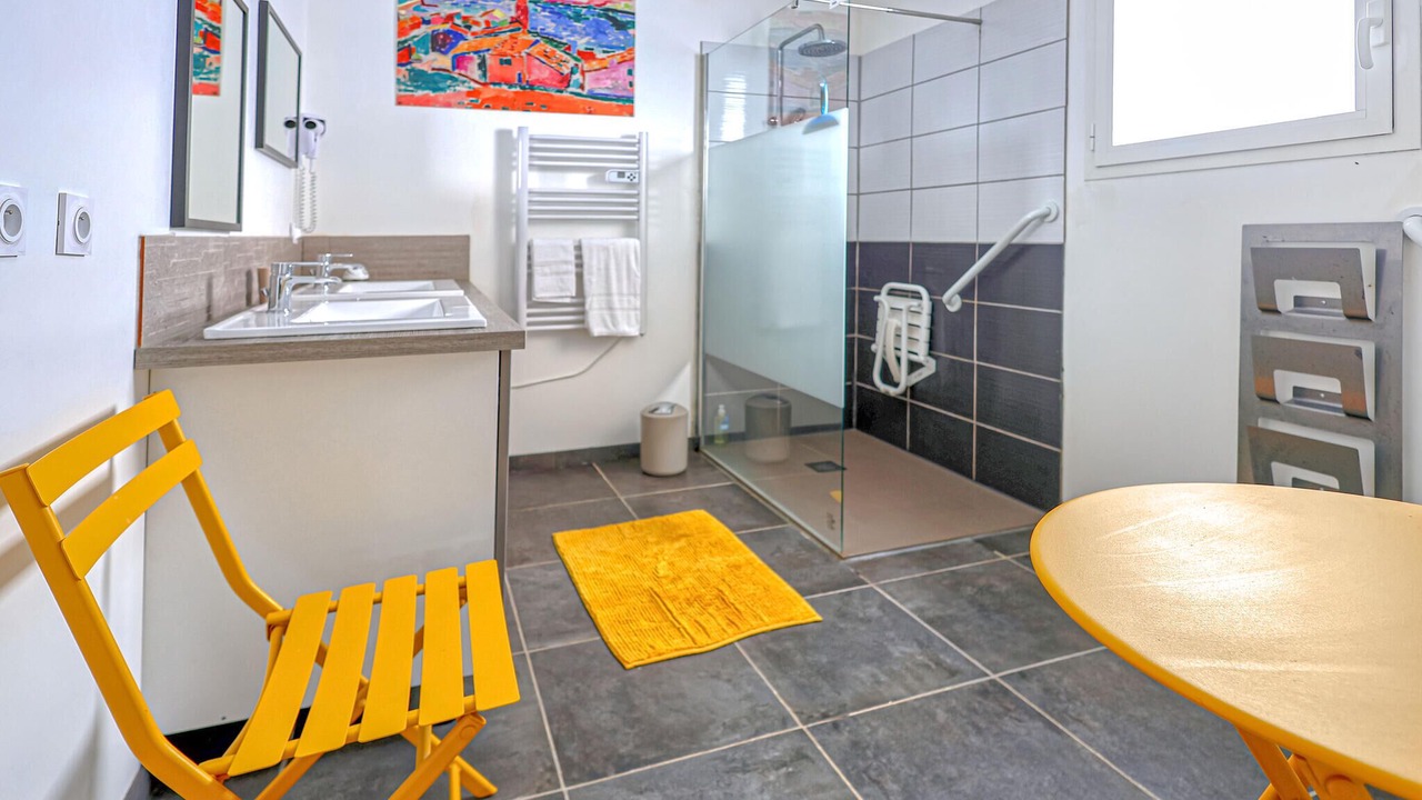 Photo of Bathroom in Berrias-et-Casteljau