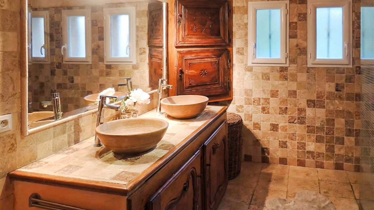 Photo of Bathroom in Malves-en-Minervois