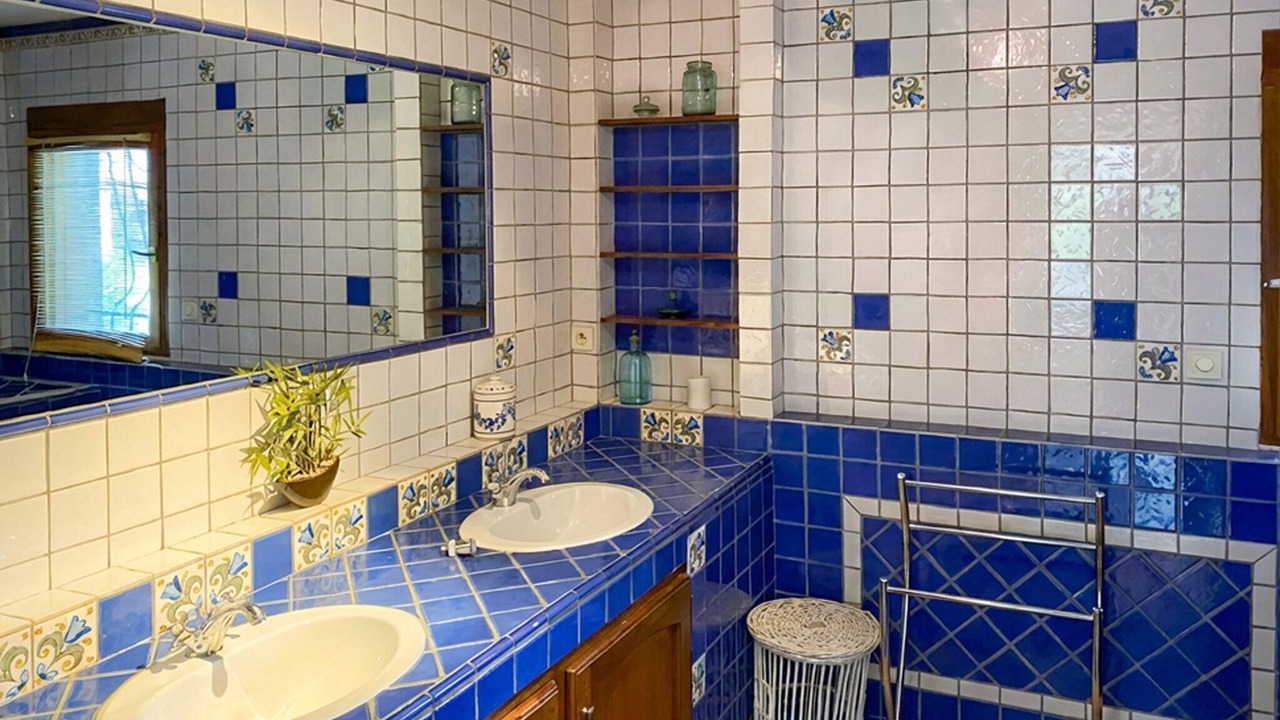Photo of Bathroom in Malves-en-Minervois