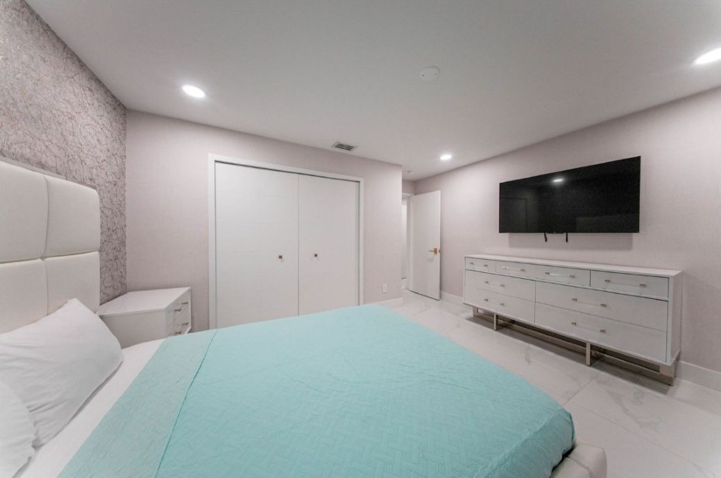 Photo of Bedroom in Tamiami