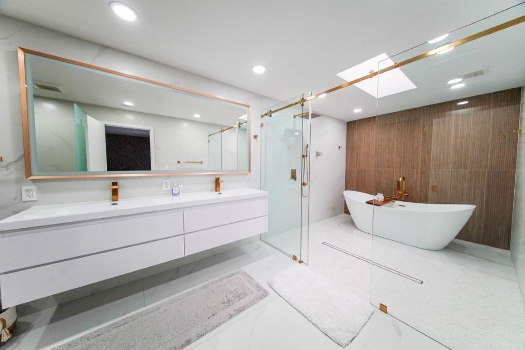 Photo of Bathroom in Tamiami