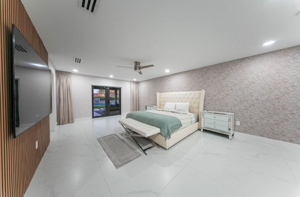 Photo of Bedroom in Tamiami