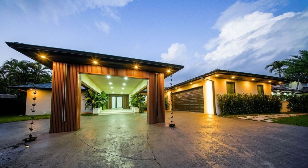 Photo of Outdoor in Tamiami