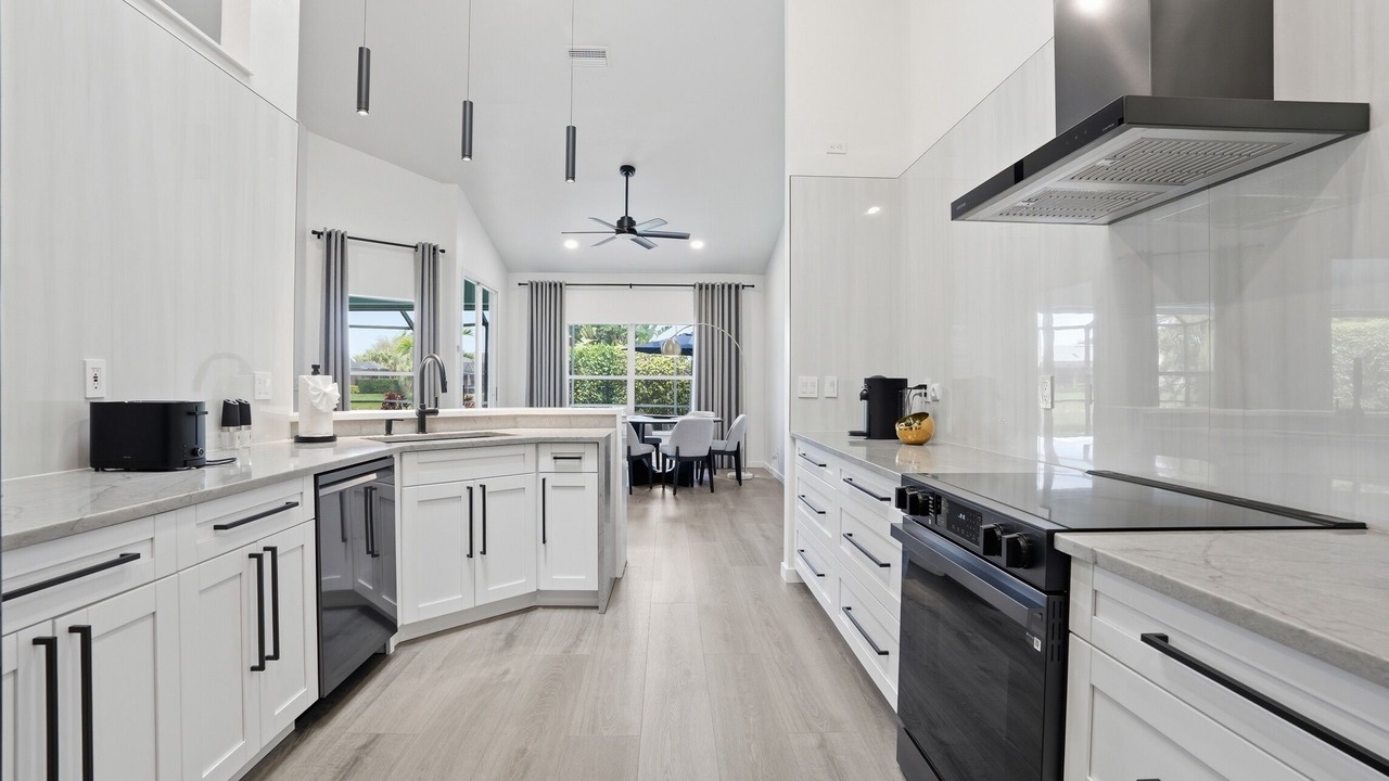 Photo of Kitchen in Crown Pointe