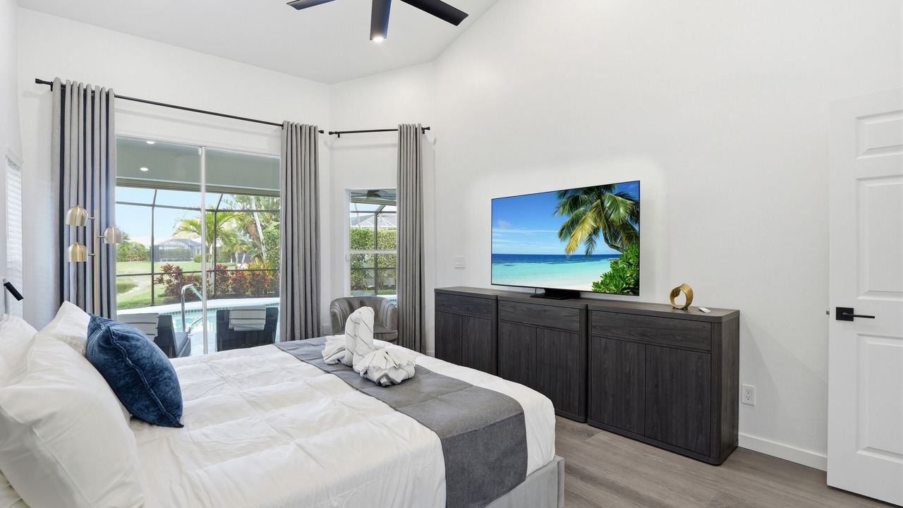 Photo of Bedroom in Crown Pointe