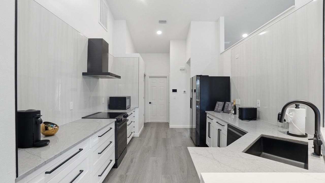 Photo of Kitchen in Crown Pointe