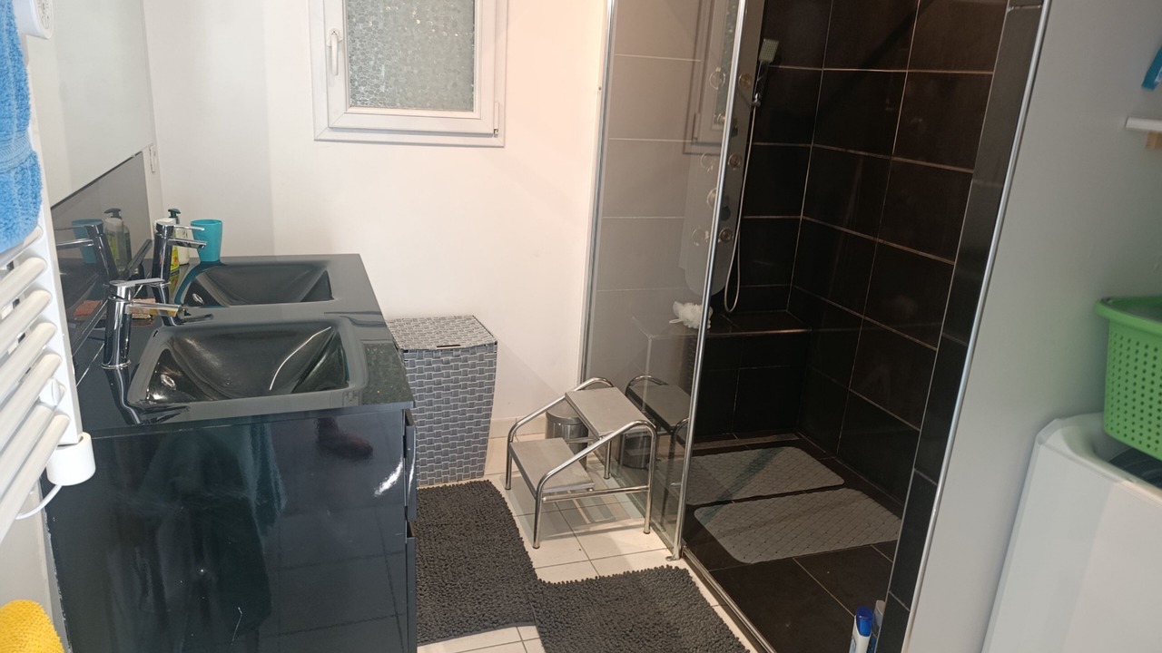 Photo of Bathroom in Baguer-Pican