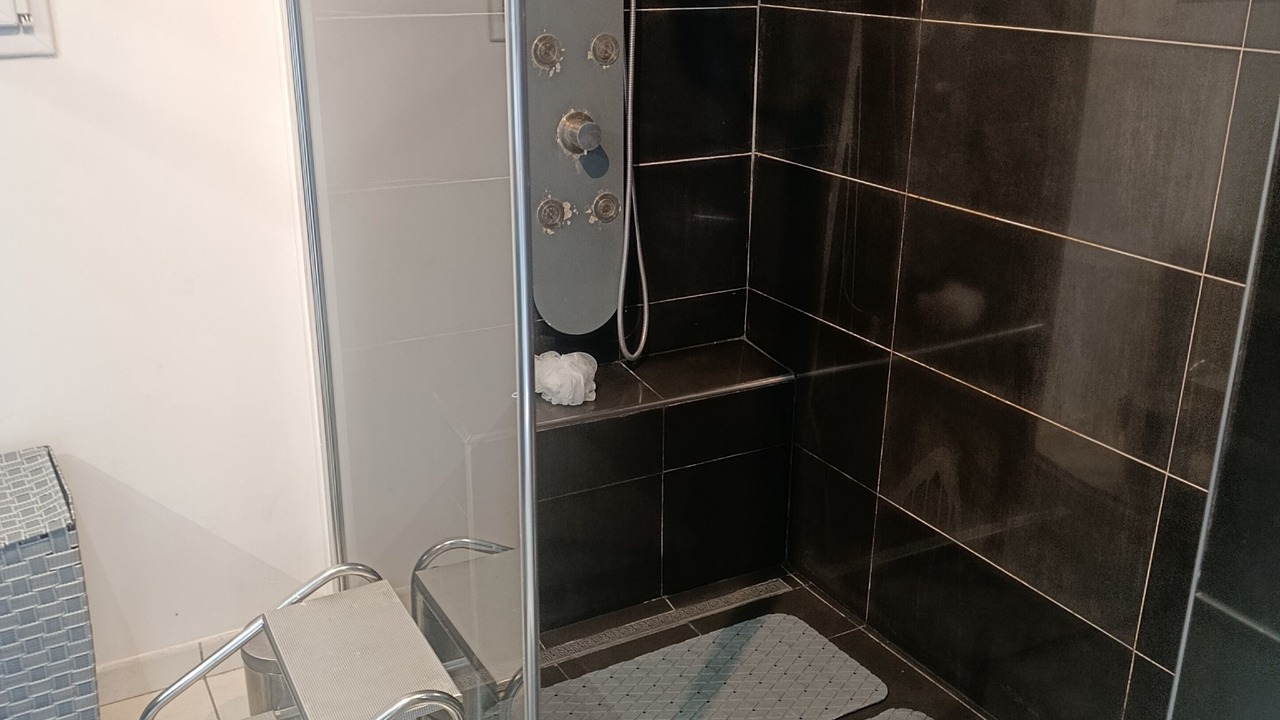 Photo of Bathroom in Baguer-Pican
