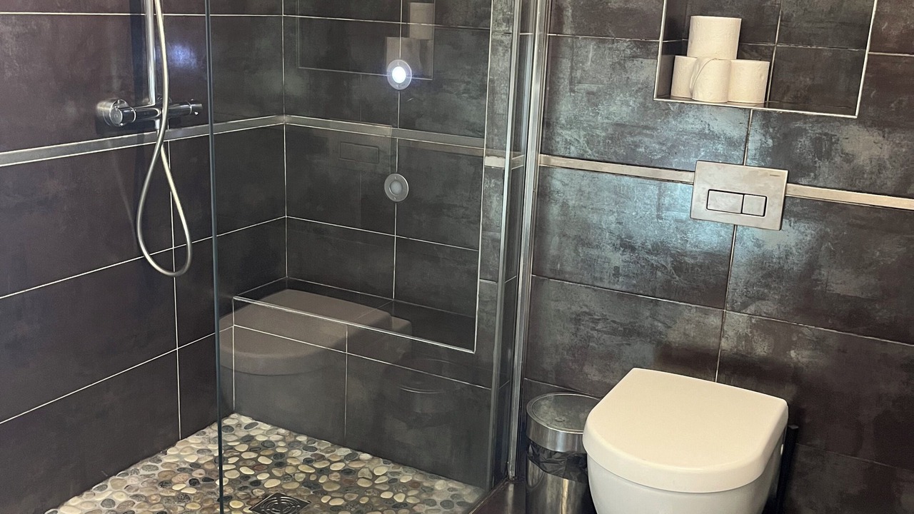 Photo of Bathroom in Villejuif