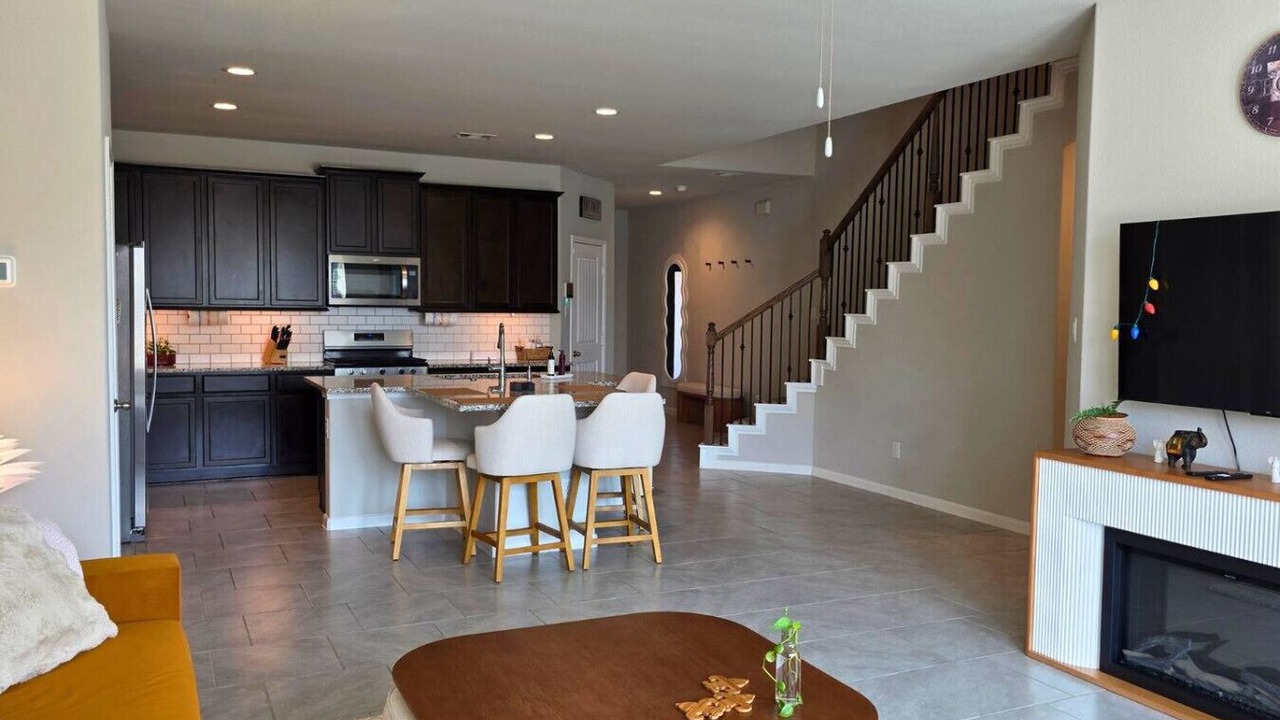 Photo of Livingroom in Pearland