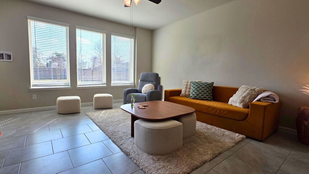 Photo of Livingroom in Pearland