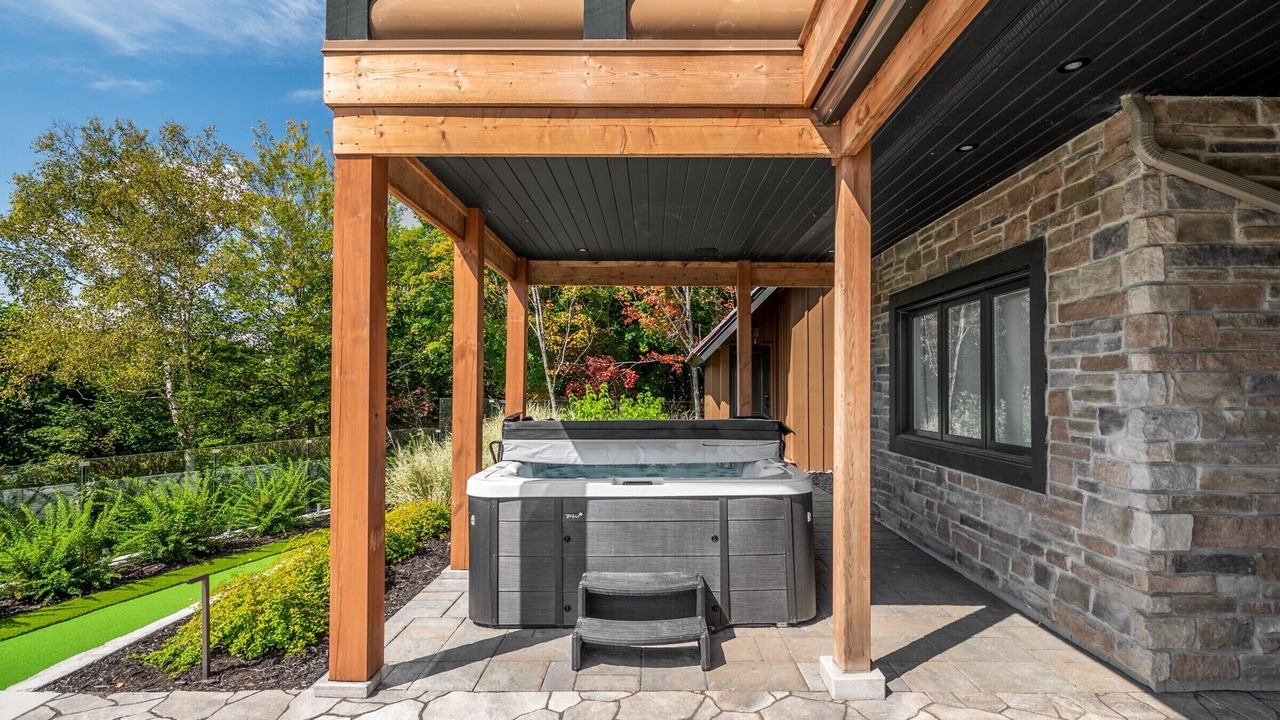 Photo of Patio Balcony in Saint-Faustin-Lac-Carre