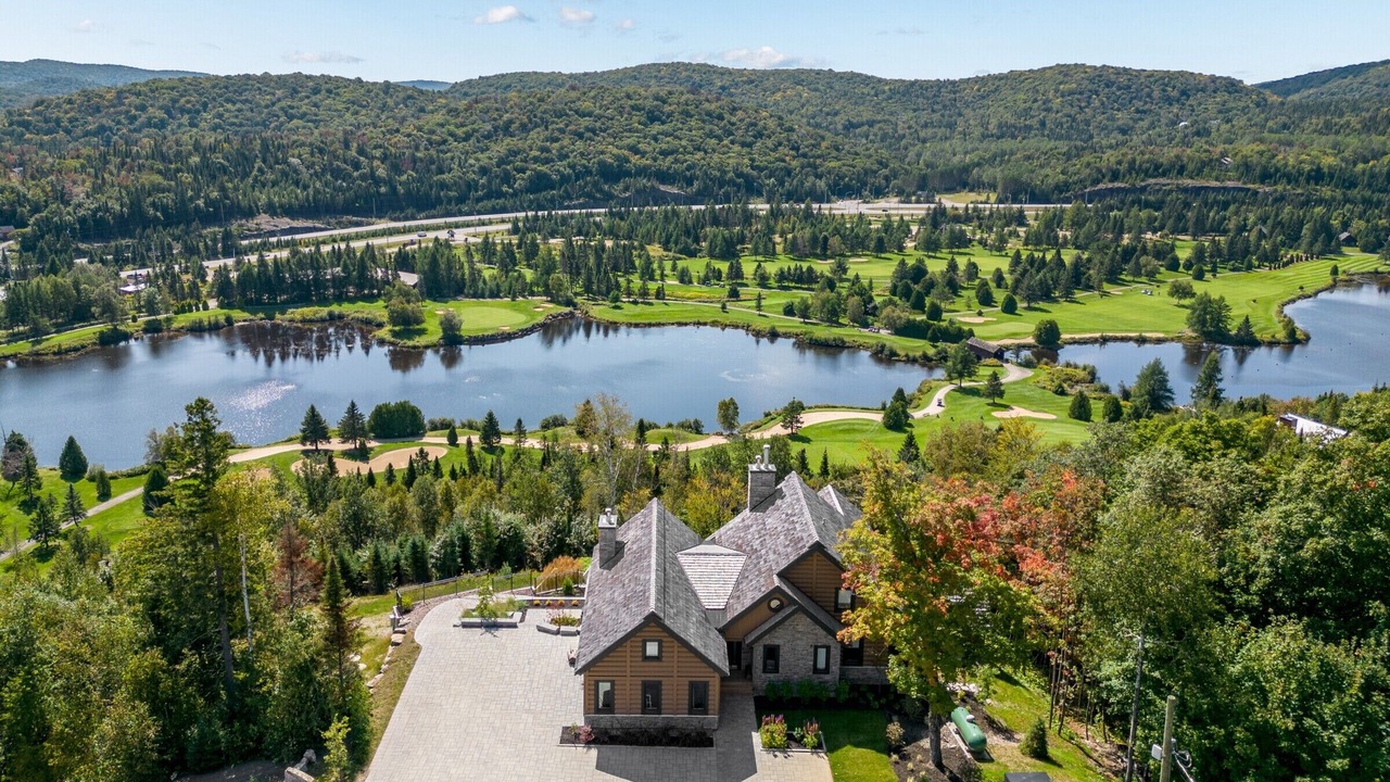 Photo of Outdoor in Saint-Faustin-Lac-Carre