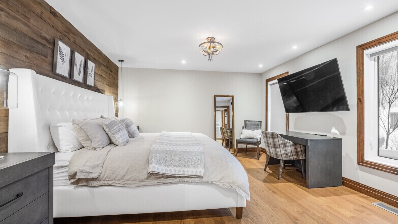 Photo of Bedroom in Saint-Faustin-Lac-Carre