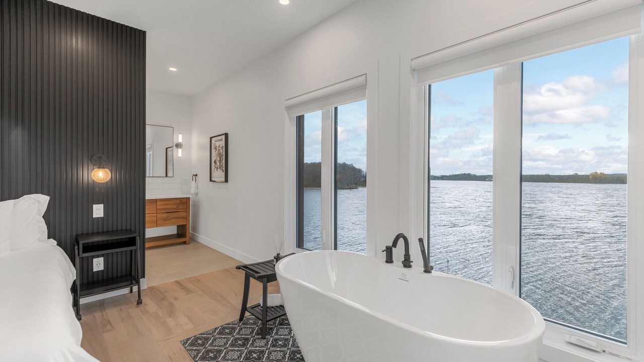 Photo of Bathroom in Papineauville