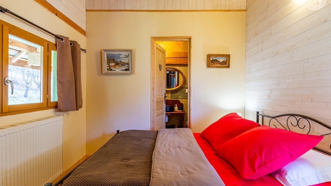 Photo of Bedroom in Le Noyer