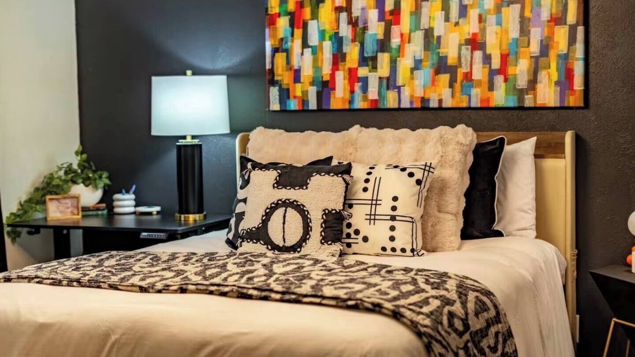 Photo of Bedroom in Garland