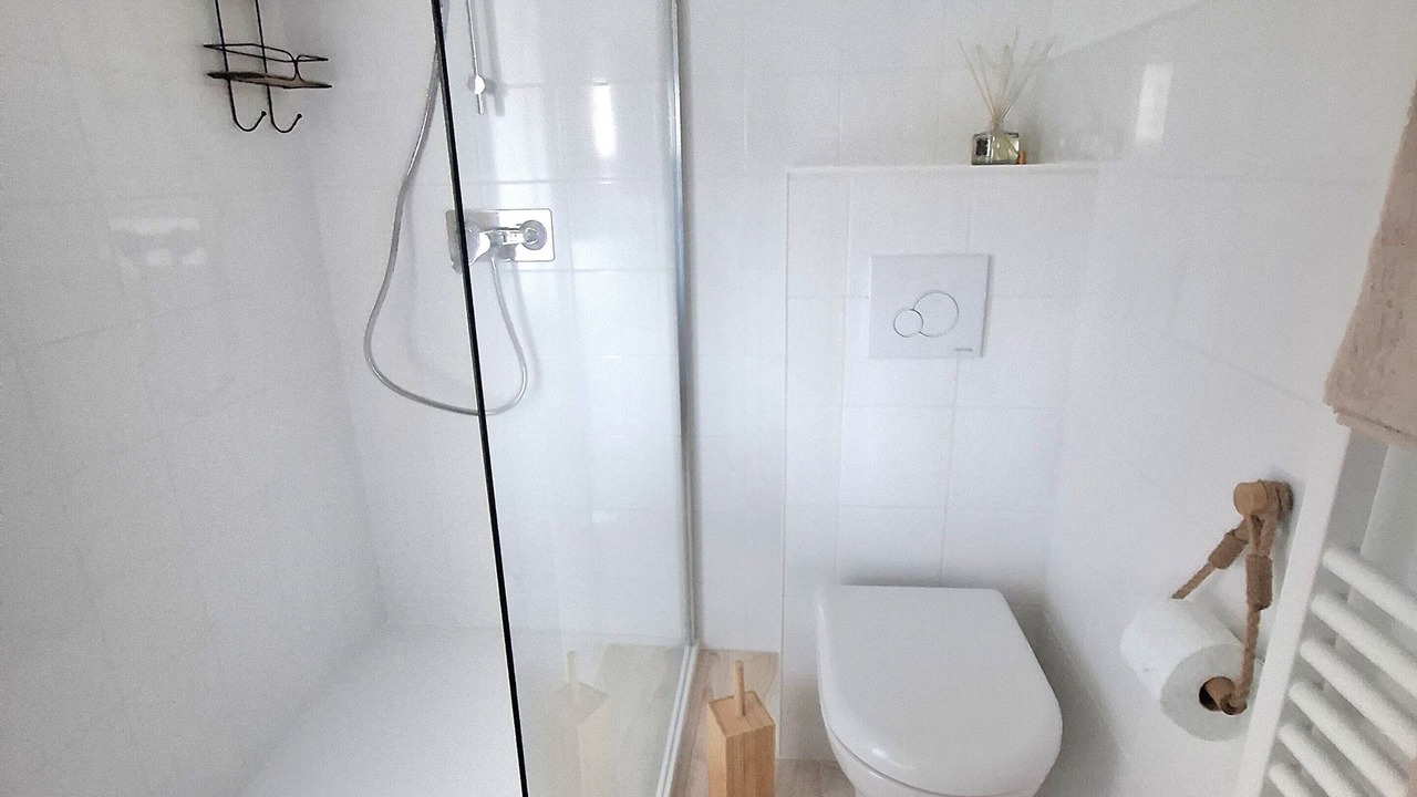 Photo of Bathroom in Graincourt-les-Havrincourt