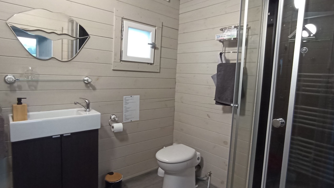 Photo of Bathroom in Savigny-le-Vieux