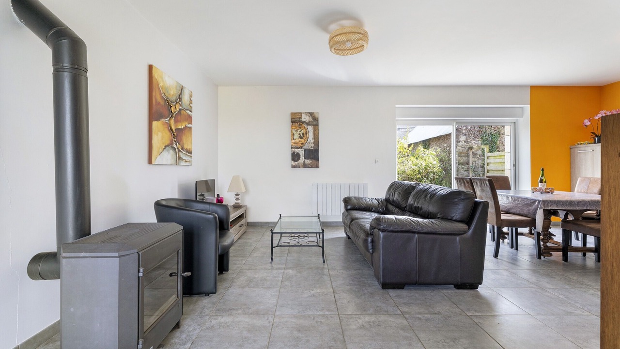 Photo of Livingroom in Jugon-les-Lacs-Commune-Nouvelle