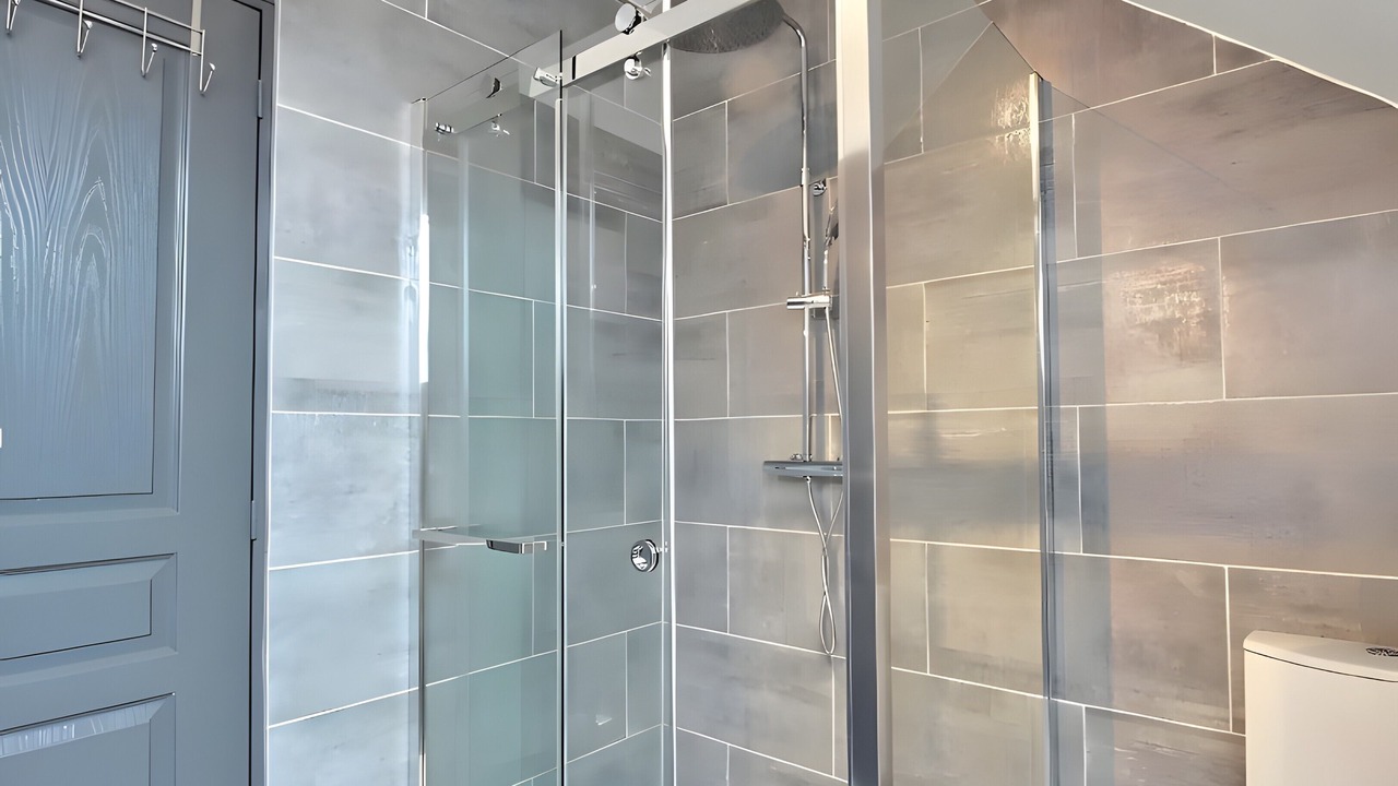 Photo of Bathroom in Jugon-les-Lacs-Commune-Nouvelle