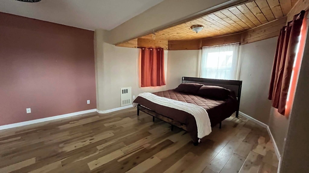 Photo of Bedroom in Espanola