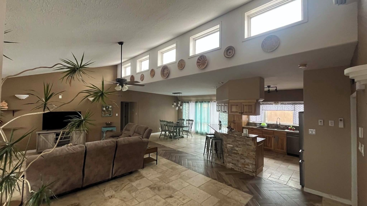 Photo of Livingroom in Espanola