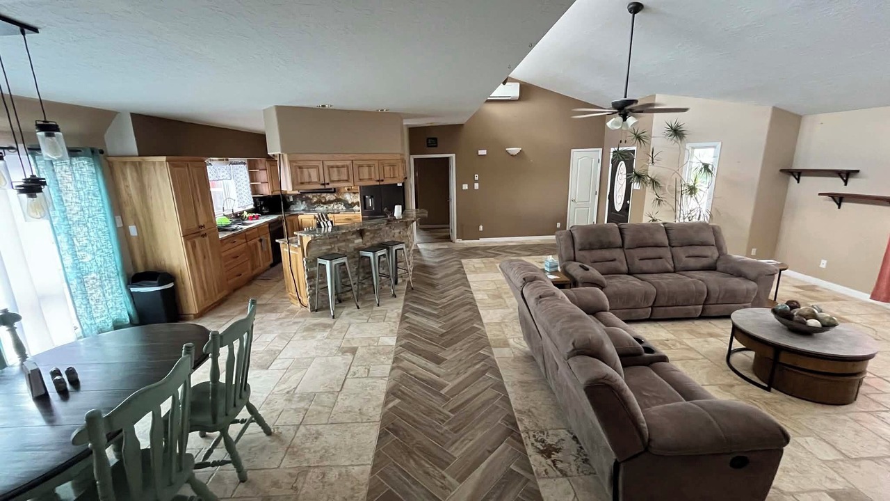 Photo of Livingroom in Espanola