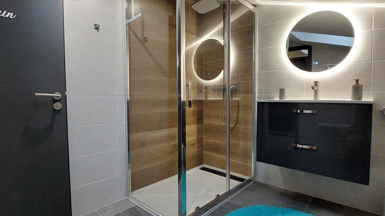 Photo of Bathroom in Sand