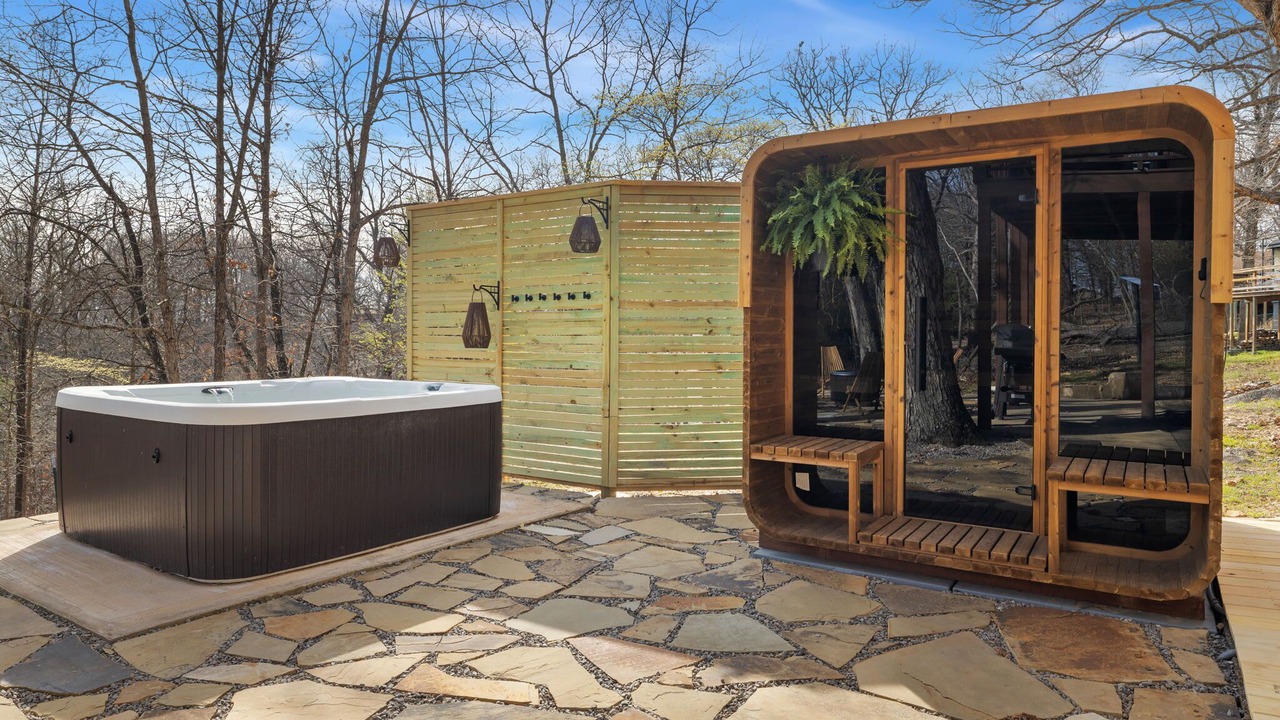 Photo of Patio Balcony in Sylvan Shores