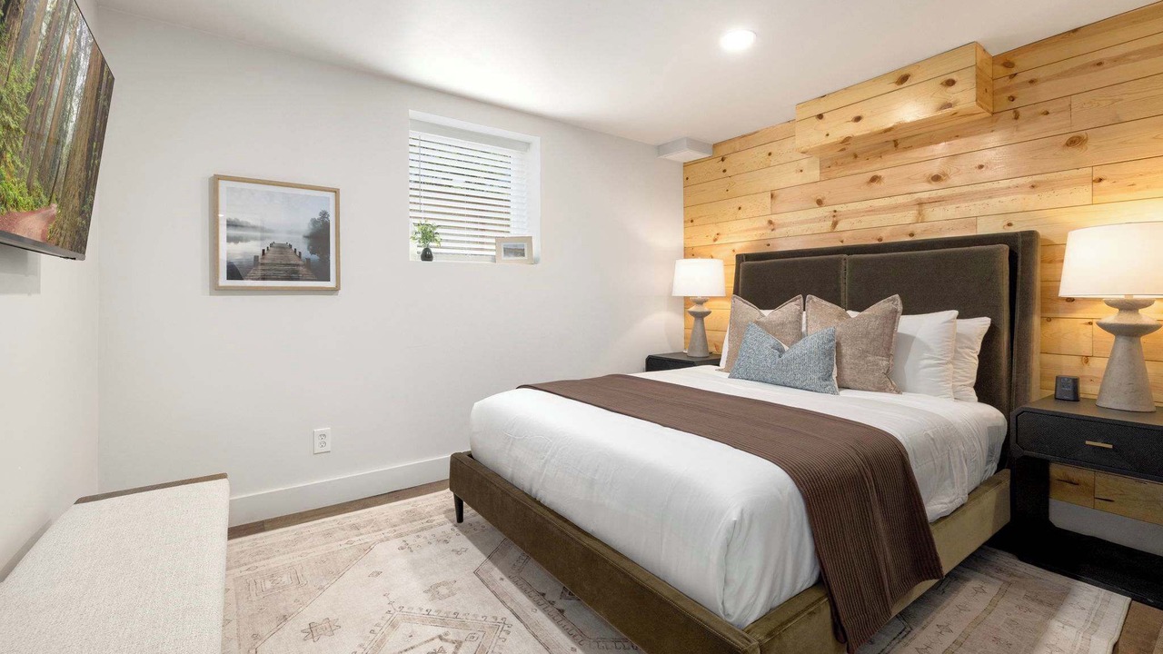 Photo of Bedroom in Sylvan Shores