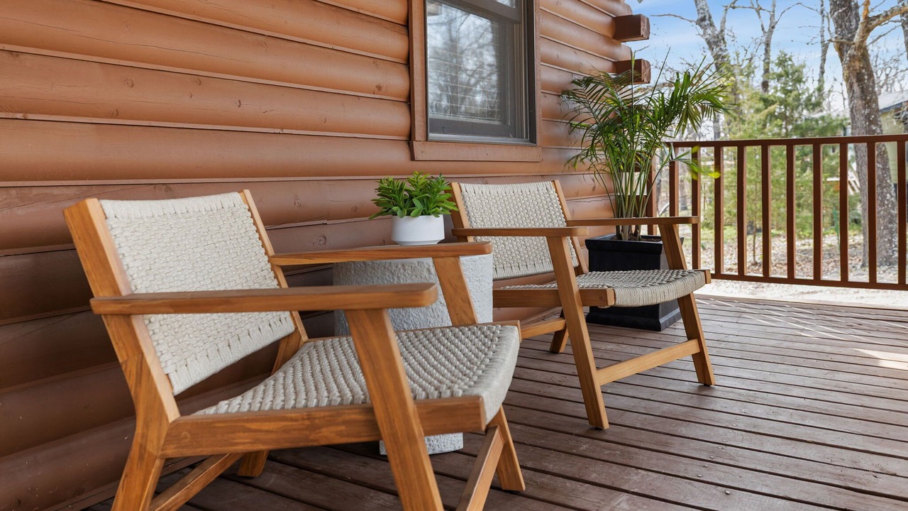 Photo of Patio Balcony in Sylvan Shores