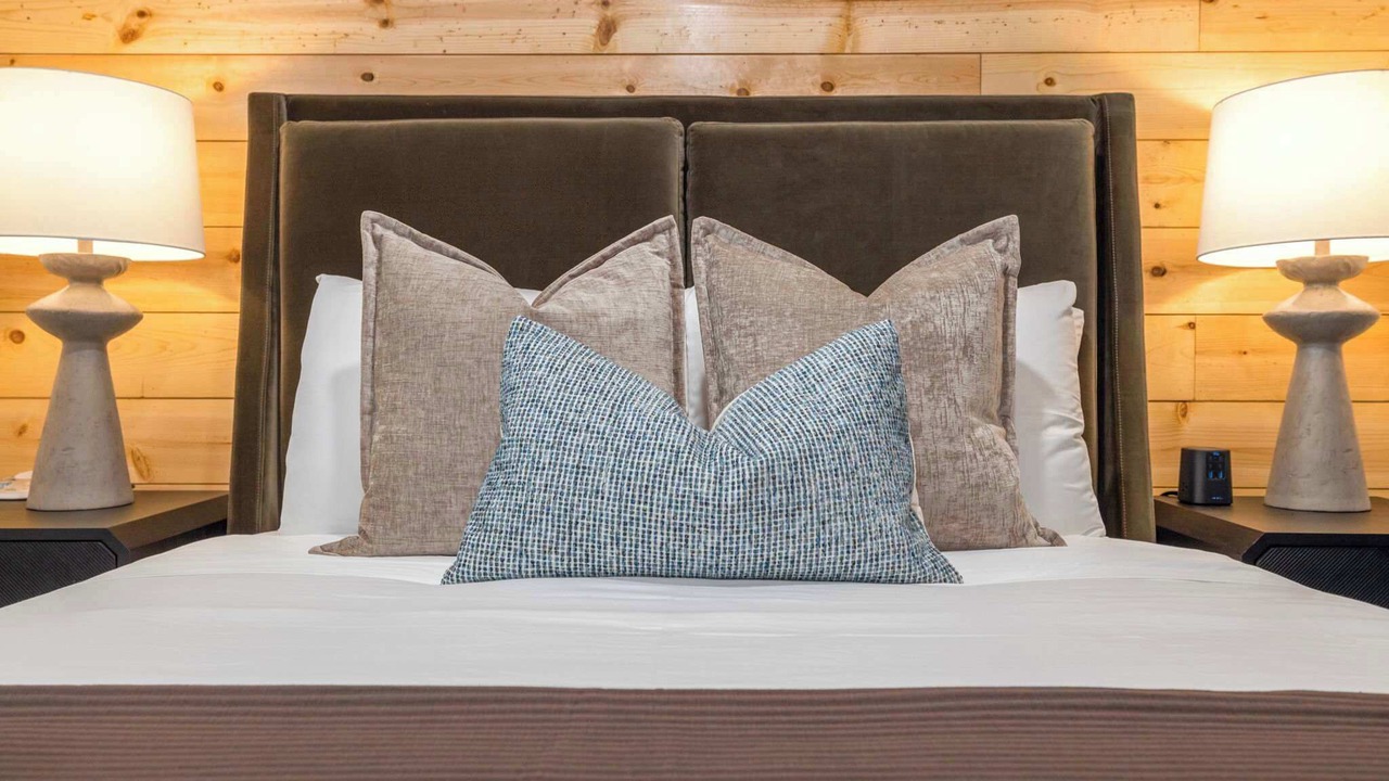 Photo of Bedroom in Sylvan Shores
