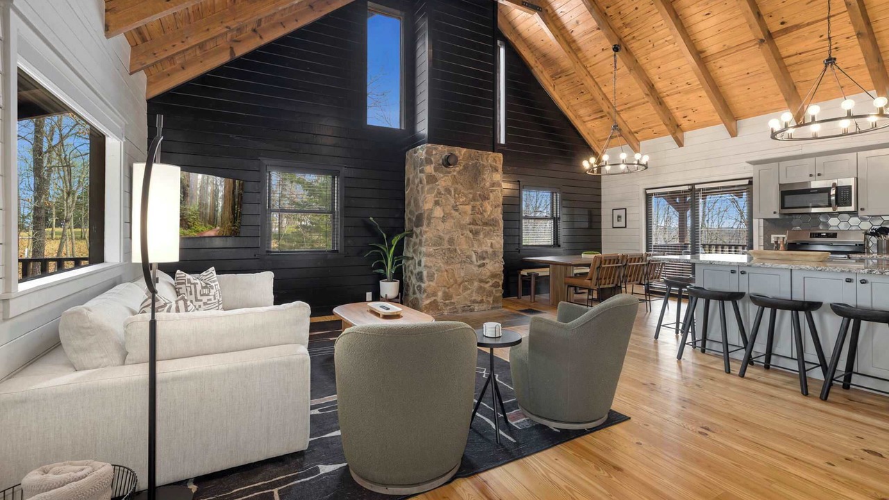 Photo of Livingroom in Sylvan Shores