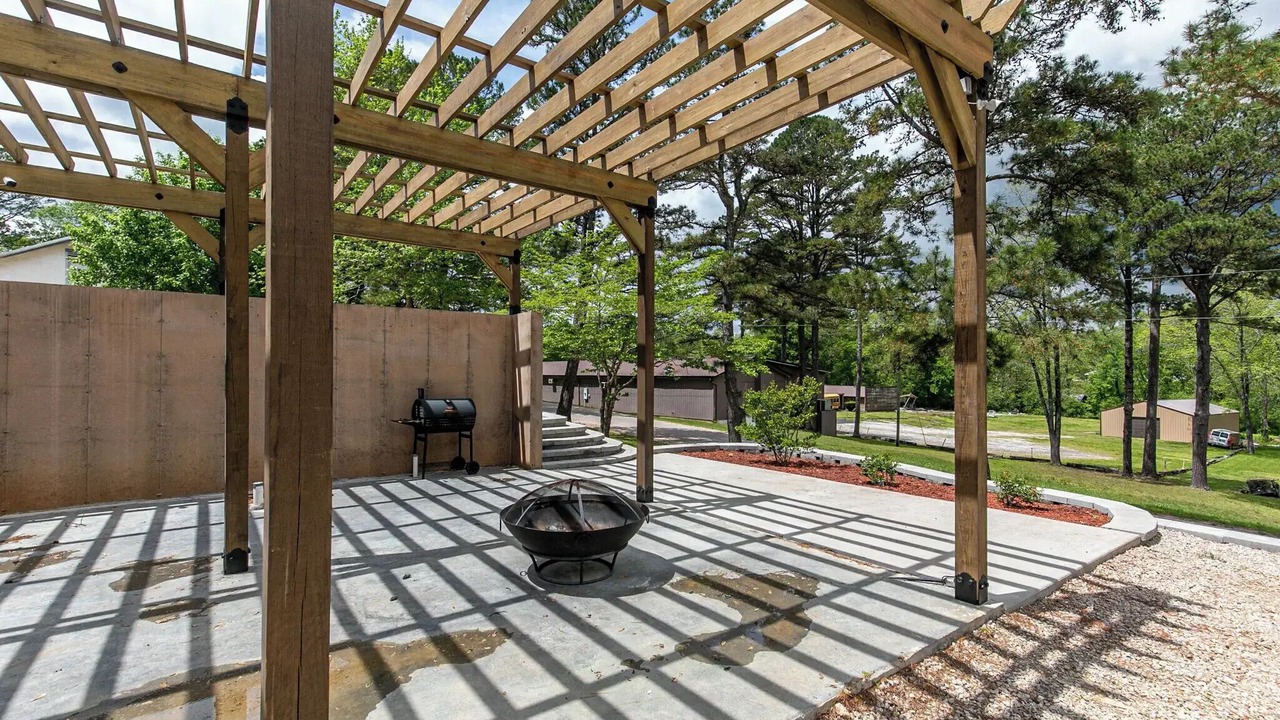 Photo of Patio Balcony in Van Buren
