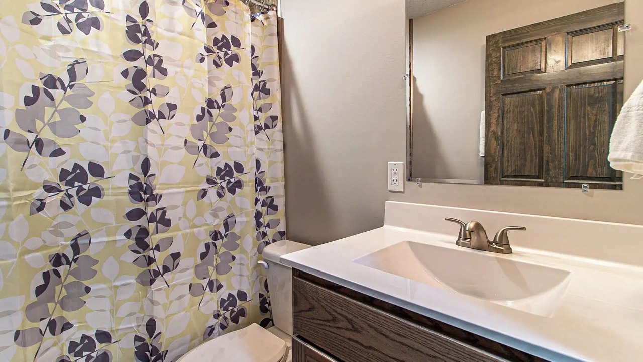 Photo of Bathroom in Van Buren