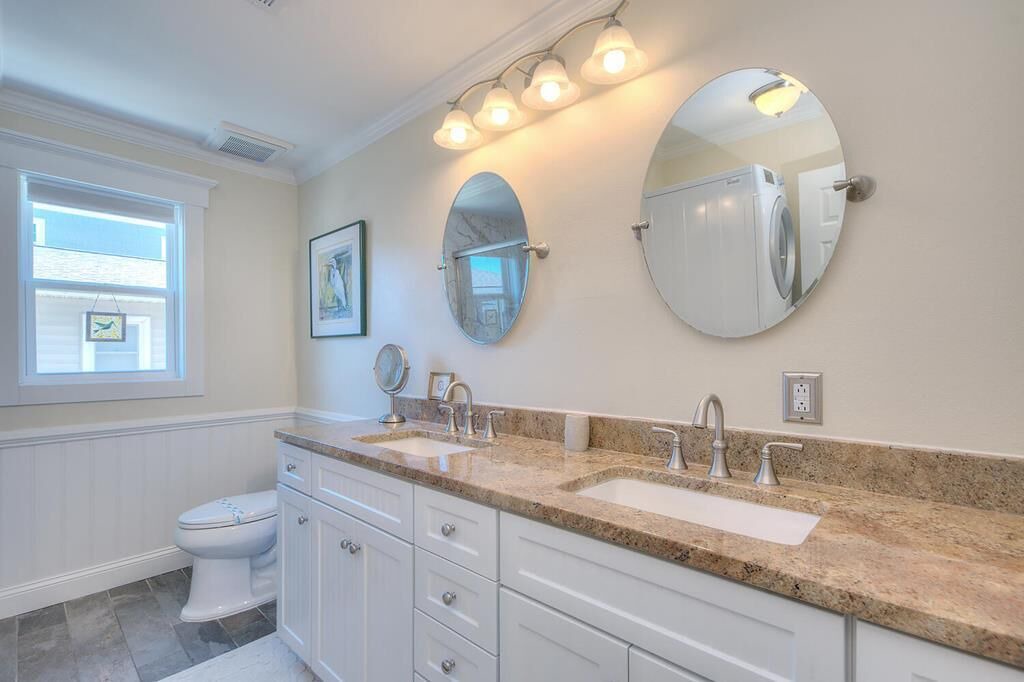 Photo of Bathroom in Caswell Beach