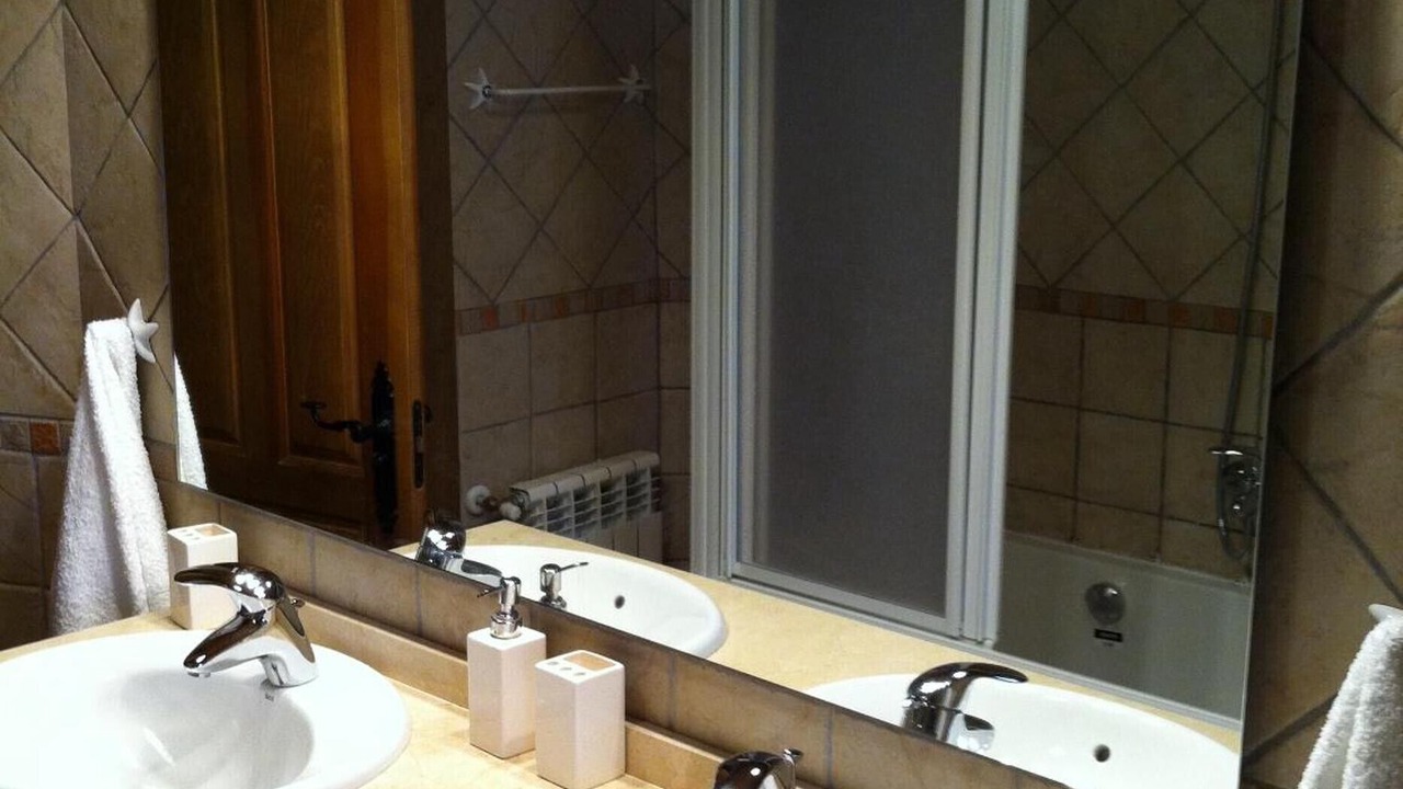 Photo of Bathroom in Castro de Fuentiduena